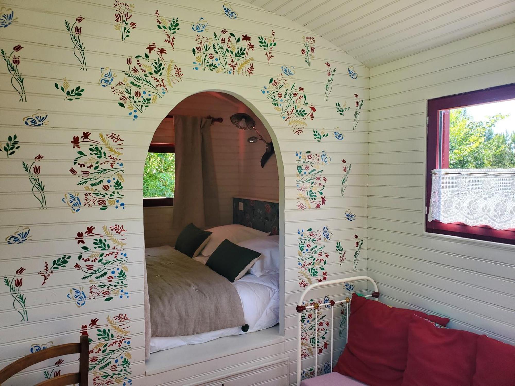Le Val Du Pech Chantant Chambres D'Hotes Pern Bagian luar foto