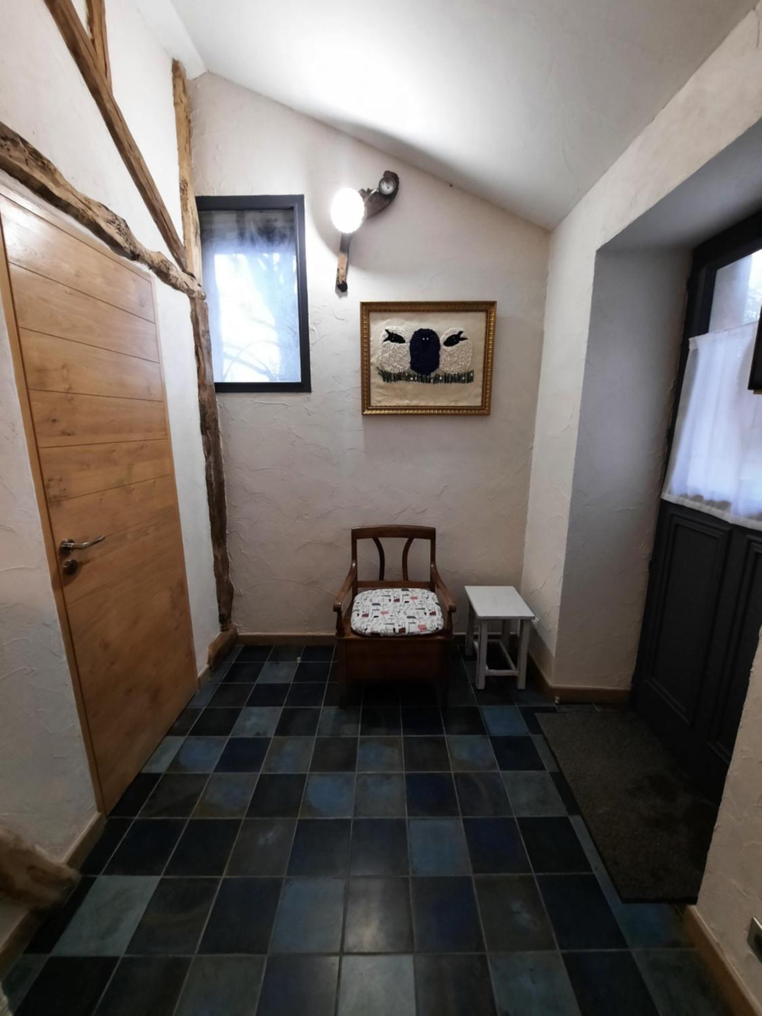 Le Val Du Pech Chantant Chambres D'Hotes Pern Bagian luar foto